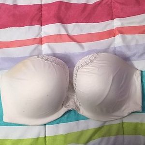 VS strapless, molded cups. Spills & discoloration